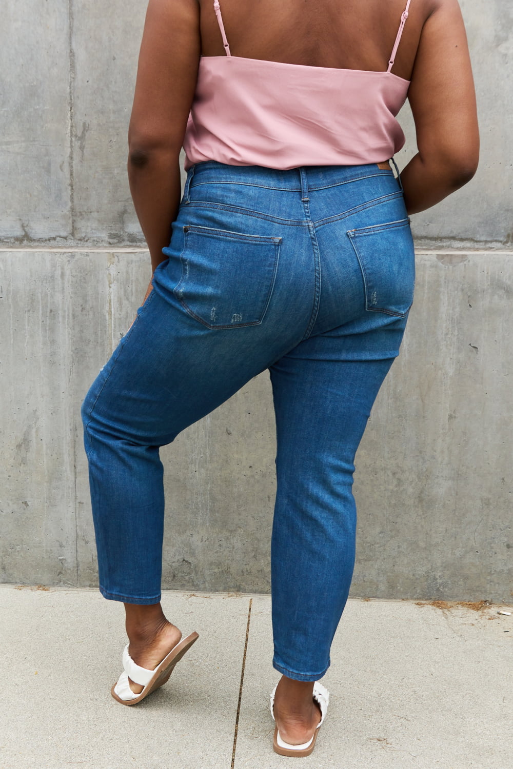 Judy Blue | Melanie High Waisted Distressed Boyfriend Jeans