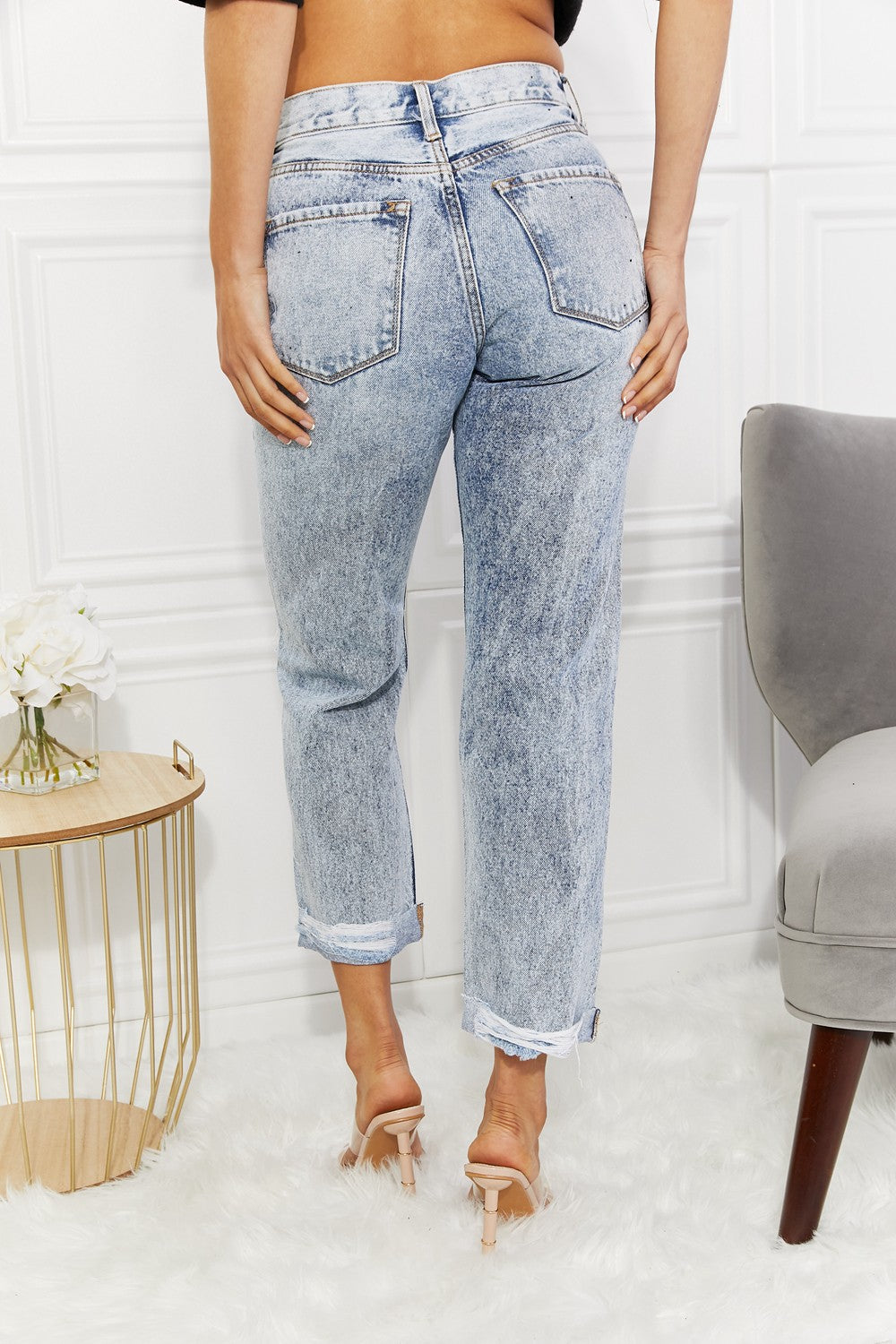 Kancan | Kendra High Rise Distressed Straight Jeans