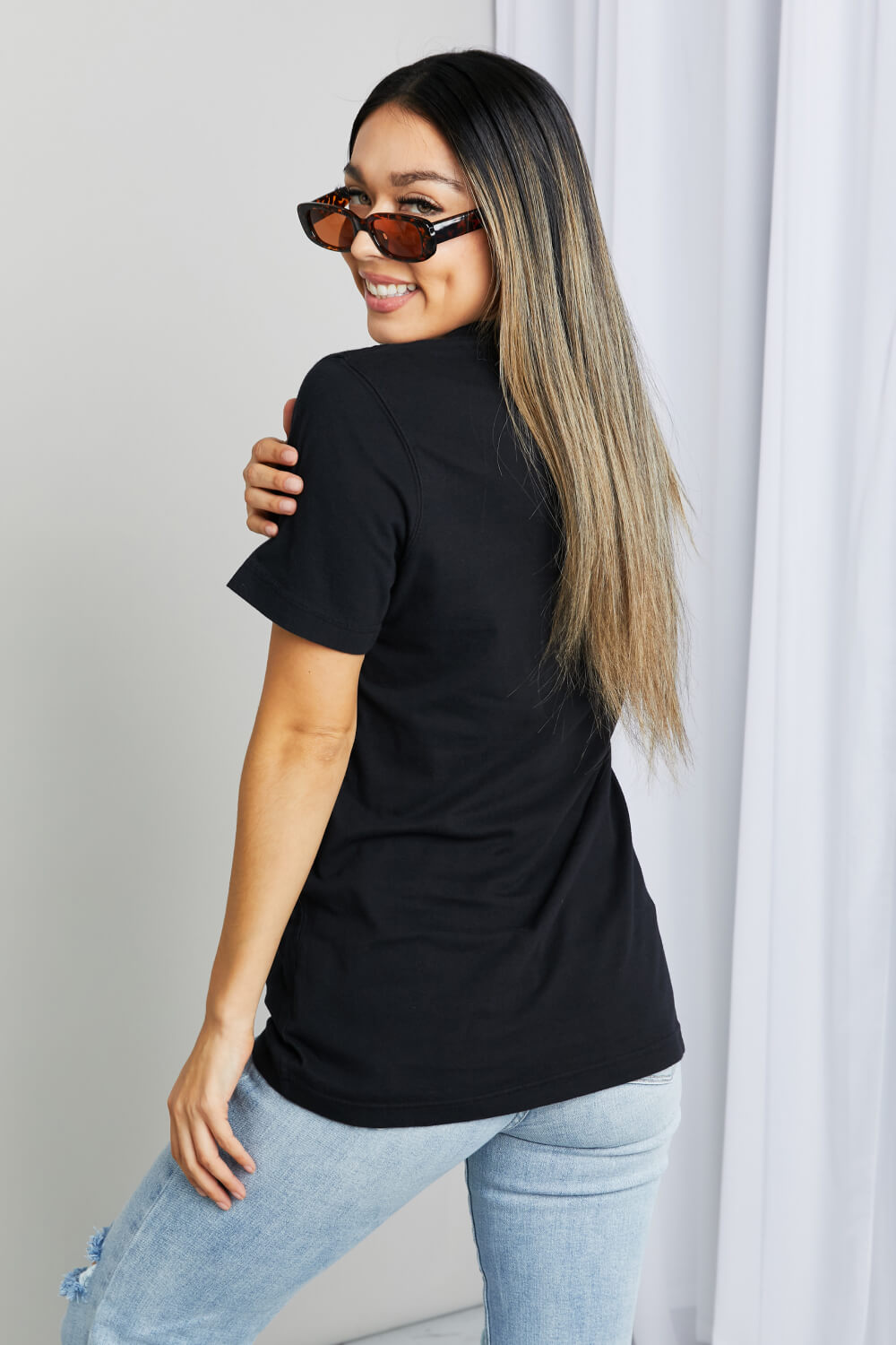 mineB | DESERT DREAMER Graphic Tee