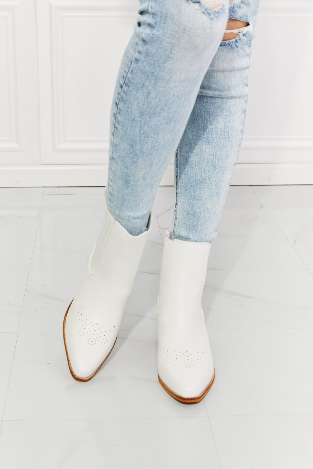 MMShoes Love the Journey Stacked Heel Chelsea Boot in White