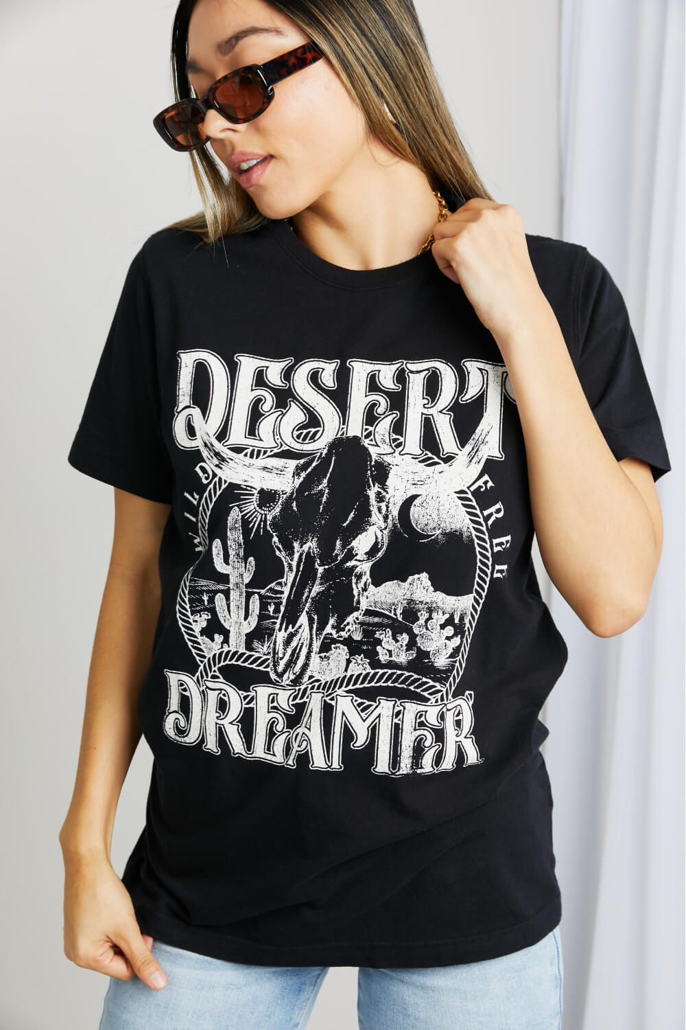 mineB | DESERT DREAMER Graphic Tee